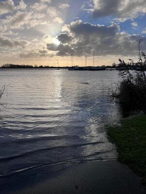 steiger onder water